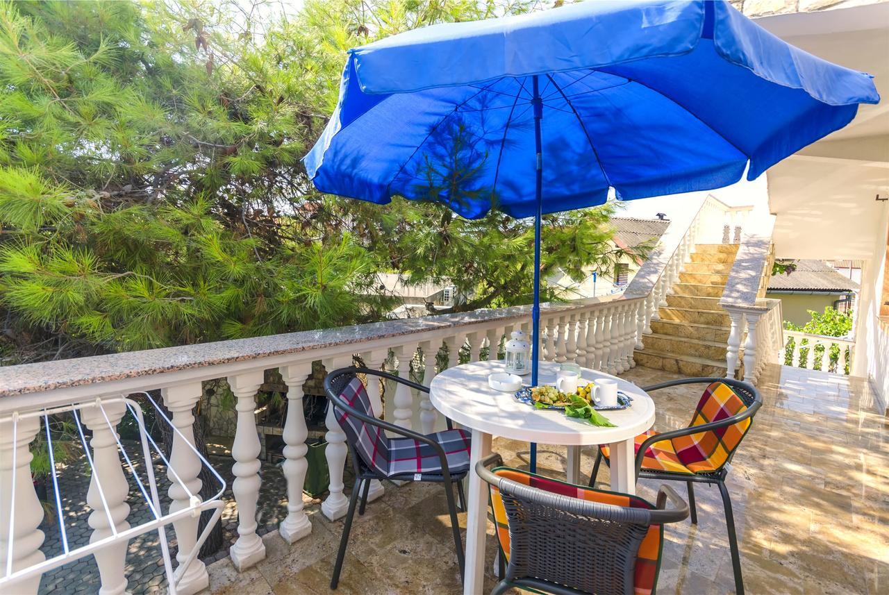 Apartments Miljenka Vodice Exterior photo